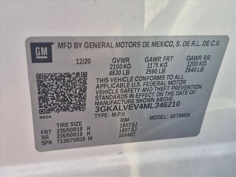 Used 2021 GMC Terrain SLT w/ LPO, Floor Liner Package AWD/4WD image 16