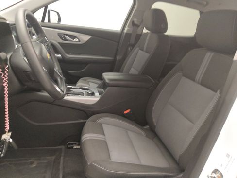 Used 2024 Chevrolet Blazer LT w/ Convenience Package FWD image 17