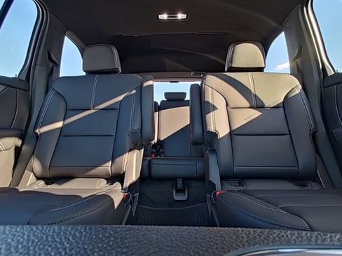 New 2026 GMC Acadia Elevation w/ Elevation Premium Package FWD image 34