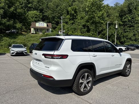Used 2023 Jeep Grand Cherokee L Limited w/ Luxury Tech Group II AWD/4WD image 6
