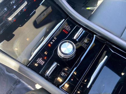 Certified 2025 Jeep Grand Cherokee Summit AWD/4WD image 16