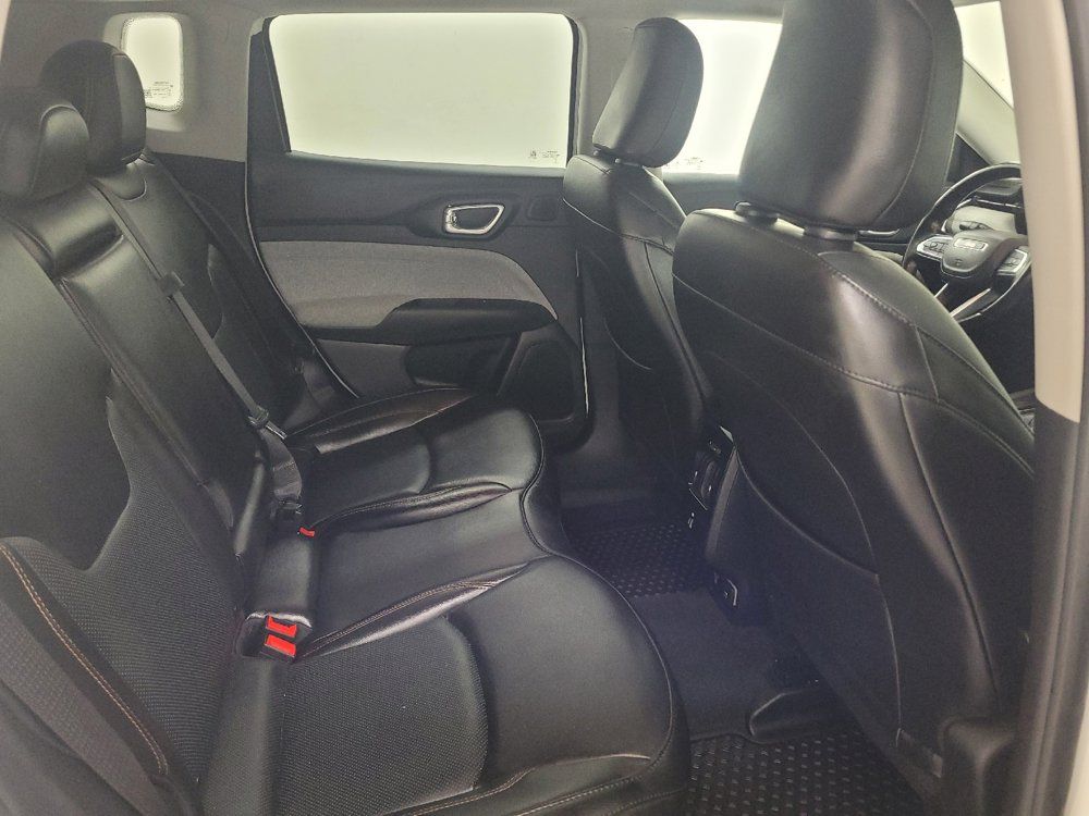 Used 2022 Jeep Compass Latitude w/ Sun and Sound Group AWD/4WD image 19