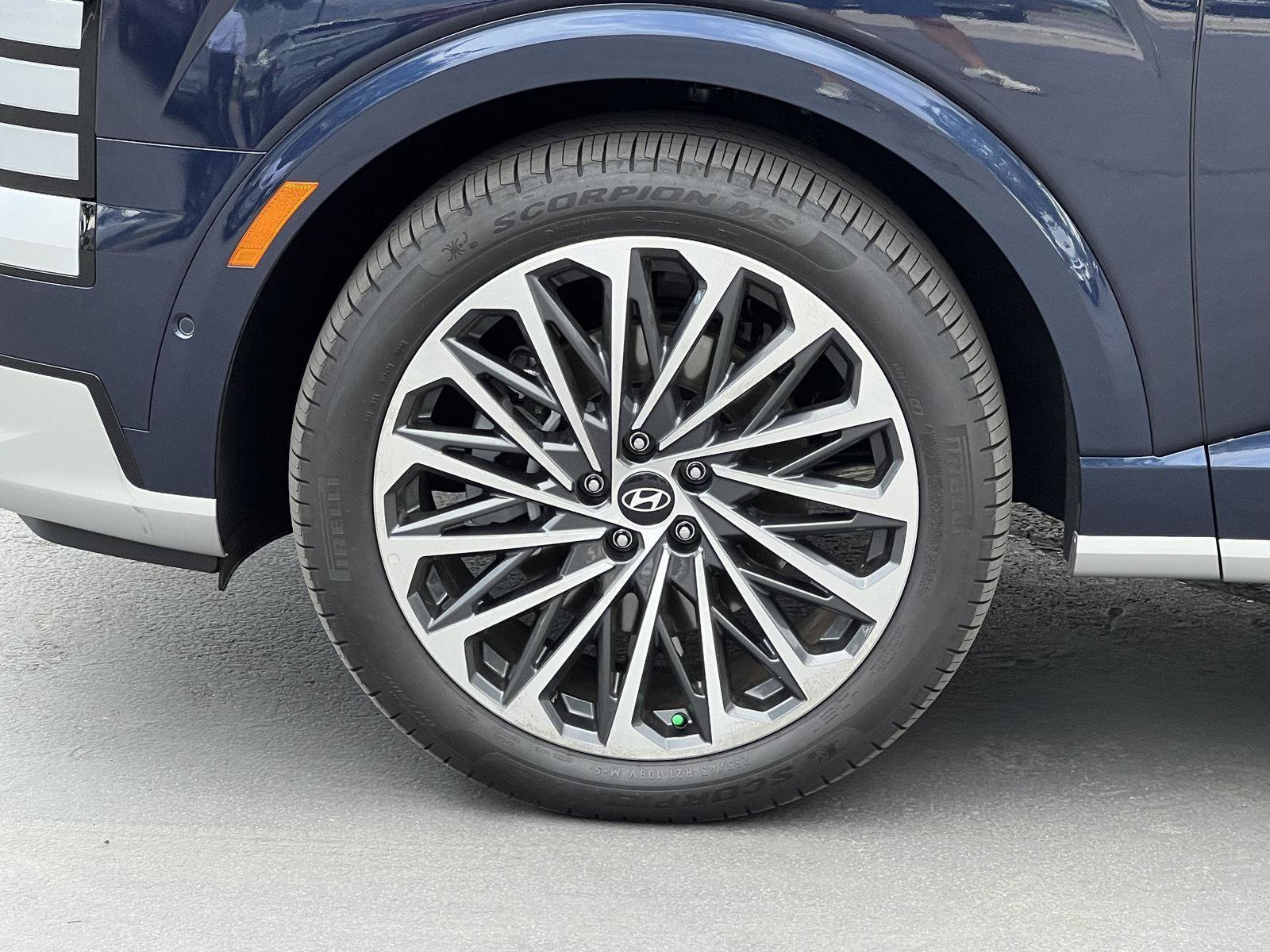 Certified 2026 Hyundai Palisade Calligraphy AWD/4WD image 21