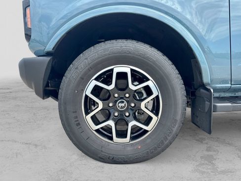 Used 2023 Ford Bronco Outer Banks AWD/4WD image 17