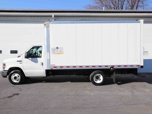 Used 2019 Ford E-350 and Econoline 350 Super Duty w/ Power Windows & Locks Group image 6