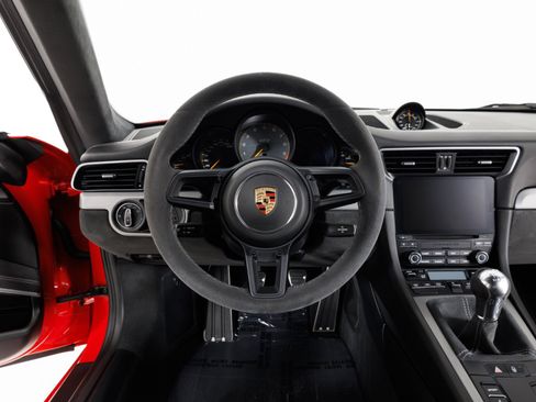 Used 2018 Porsche 911 GT3 w/ Sport Chrono Package RWD image 19