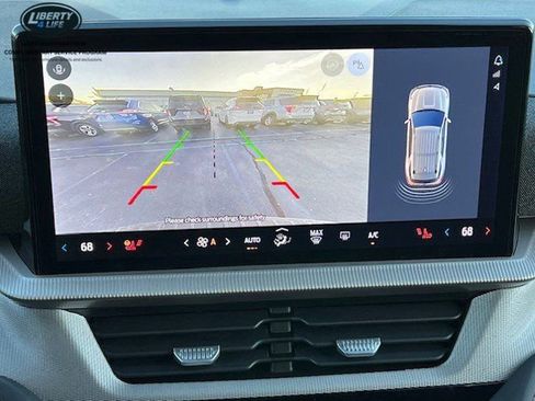 New 2026 Ford Explorer Active w/ Active Comfort Package image 33