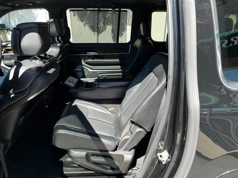 Used 2024 Jeep Grand Wagoneer L 4WD image 22