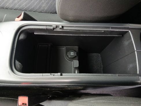 Used 2019 Dodge Journey SE FWD image 25