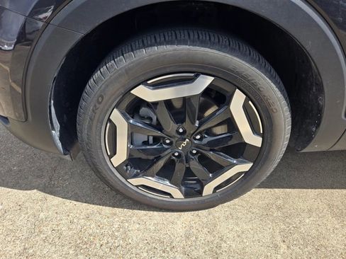 Used 2025 Kia Telluride S image 10