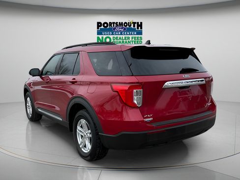 Used 2022 Ford Explorer XLT AWD/4WD image 25