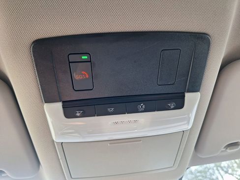 Used 2024 Nissan Rogue SV image 17