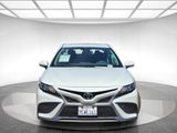Used 2023 Toyota Camry SE image 2
