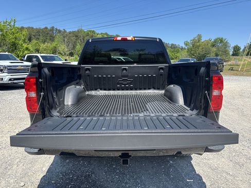 Used 2018 Chevrolet Silverado 1500 Custom w/ Custom Value Package image 25