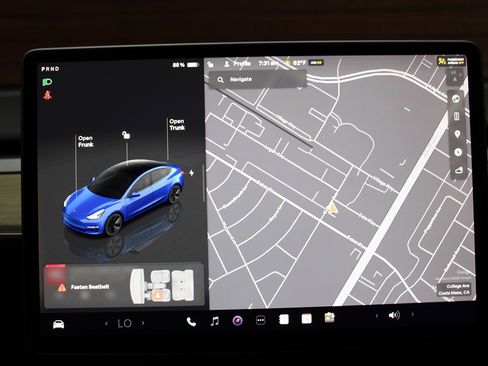 Used 2023 Tesla Model 3 Standard Range image 25