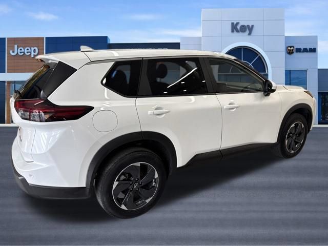 Used 2024 Nissan Rogue SV AWD/4WD image 8