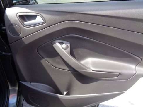 Used 2017 Ford Escape Titanium AWD/4WD image 25