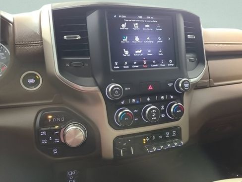 Used 2020 RAM 1500 Laramie AWD/4WD image 32