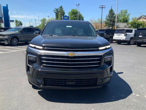 New 2026 Chevrolet Traverse High Country AWD/4WD image 2