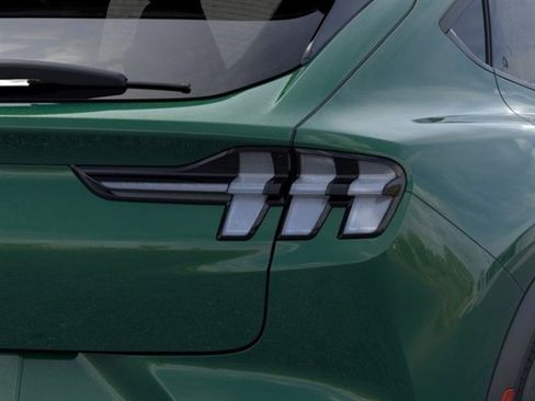 New 2024 Ford Mustang Mach-E Select image 21