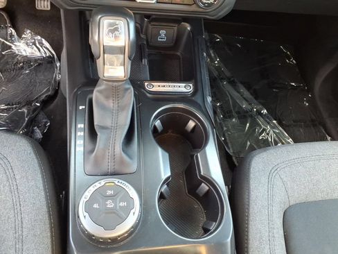 Used 2025 Ford Bronco Big Bend AWD/4WD image 14