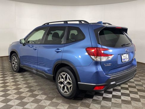 Used 2022 Subaru Forester Premium AWD/4WD image 8