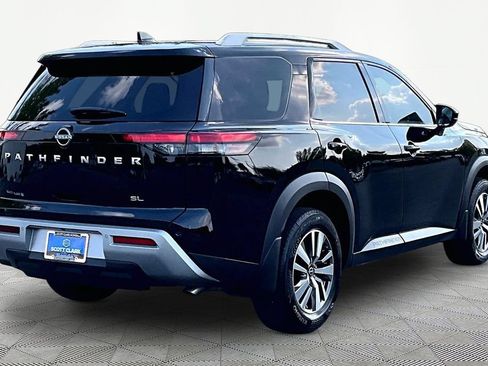 Used 2025 Nissan Pathfinder SL FWD image 6