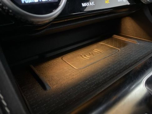 Used 2024 Jaguar F-PACE R-Dynamic S image 59