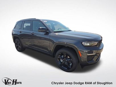 New 2025 Jeep Grand Cherokee Limited w/ Black Appearance Package