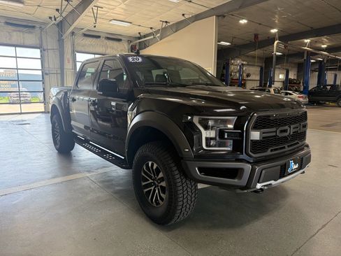 Used 2020 Ford F150 Raptor w/ Equipment Group 802A Luxury AWD/4WD image 4