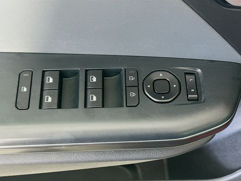 Used 2025 Kia K4 FWD image 15
