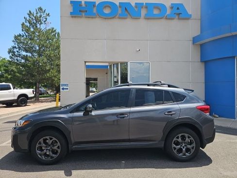 Used 2022 Subaru Crosstrek 2.5i Sport w/ Moonroof Package AWD/4WD image 2
