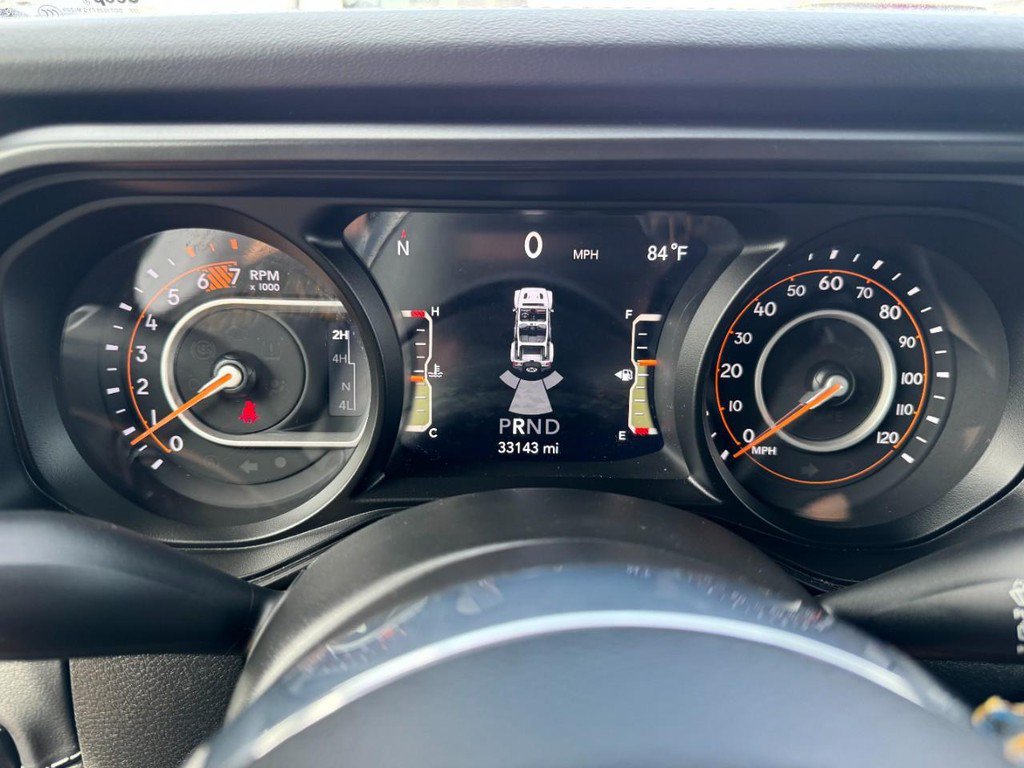 Used 2024 Jeep Wrangler Unlimited Sahara w/ Technology Group AWD/4WD image 24