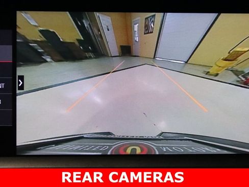 Used 2021 Porsche Macan GTS image 16