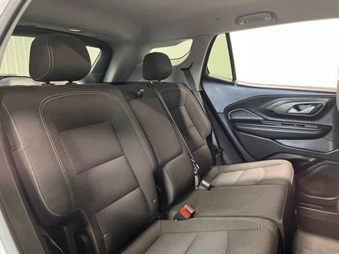 Used 2024 GMC Terrain SLE image 13