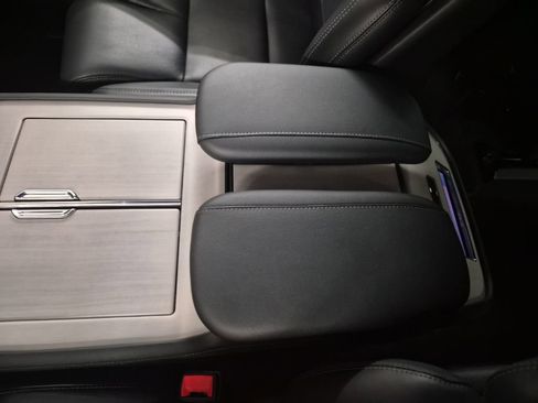 Used 2025 Lincoln Navigator Reserve w/ Jet Appearance Package image 35