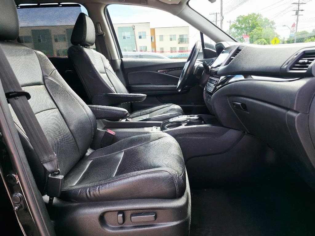 Used 2017 Honda Pilot Elite image 21