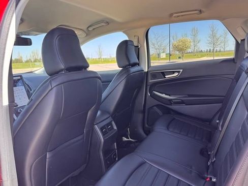 Used 2022 Ford Edge SEL w/ Convenience Package AWD/4WD image 32