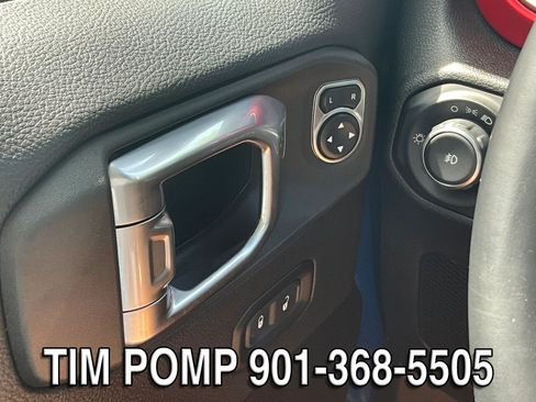 Used 2021 Jeep Wrangler Unlimited Rubicon AWD/4WD image 26