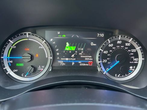 Used 2025 Toyota Highlander XLE AWD/4WD image 25