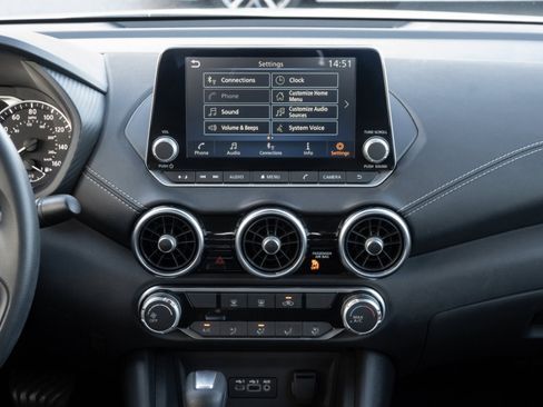 Used 2024 Nissan Sentra SV image 22