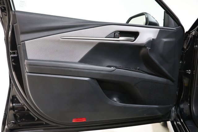 Used 2025 Toyota Camry SE FWD image 19