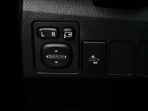 Used 2017 Toyota Corolla iM image 26