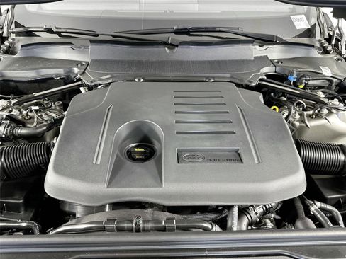 Certified 2024 Land Rover Discovery Dynamic SE AWD/4WD image 21
