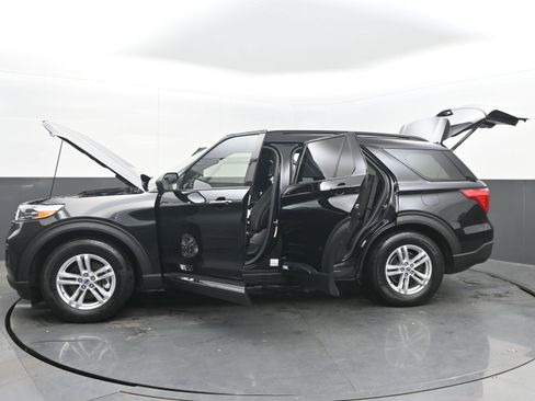 Used 2020 Ford Explorer XLT w/ Class III Trailer Tow Package image 45