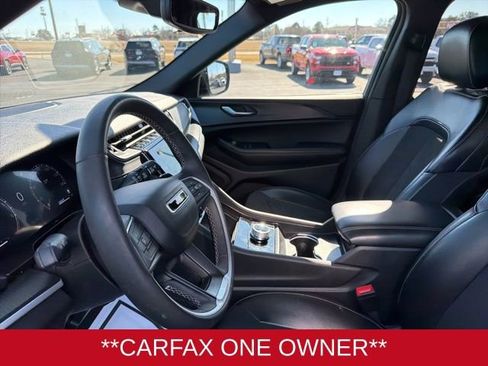 Used 2024 Jeep Grand Cherokee L Laredo image 7