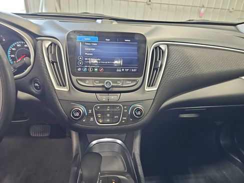 Used 2024 Chevrolet Malibu LT FWD image 19