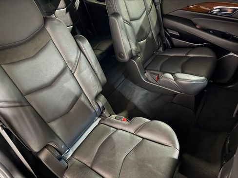 Used 2019 Cadillac Escalade Premium Luxury AWD/4WD image 49