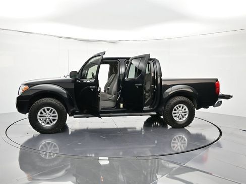 Used 2019 Nissan Frontier SV image 44