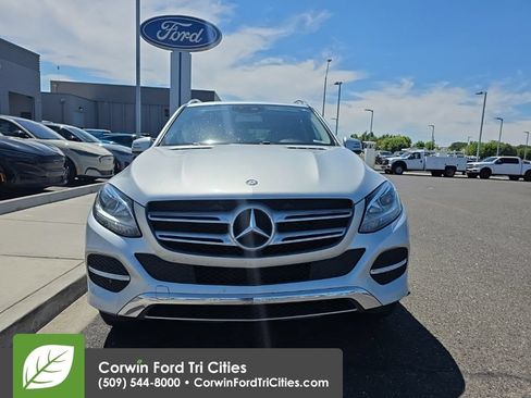 Used 2016 Mercedes-Benz GLE 350 w/ Premium Package image 3